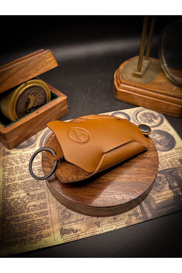1. Grade Genuine Leather Keychain - Origami Design with Clip, Closed Keychain