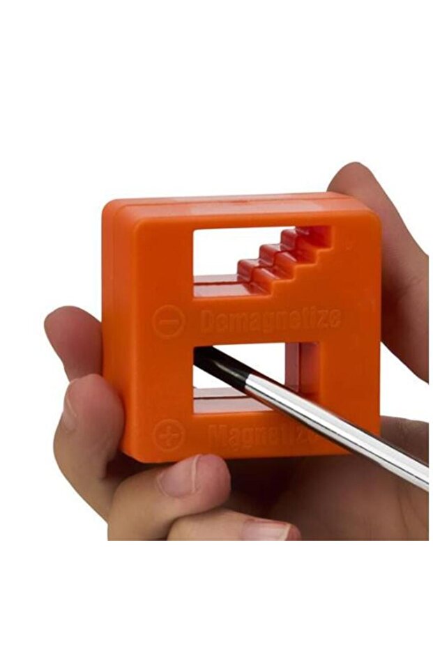 Device for magnetizing and demagnetizing screwdrivers, bits, keys and many other components and parts - 5