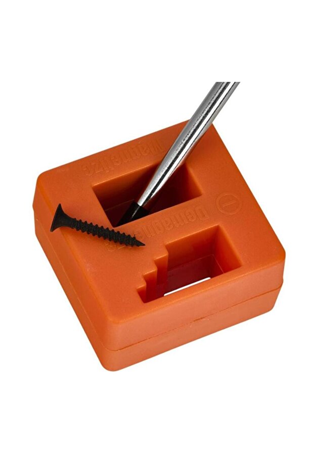 Device for magnetizing and demagnetizing screwdrivers, bits, keys and many other components and parts - 4