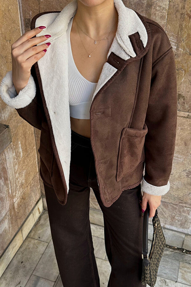 Buttoned Suede Jacket with Pockets and Fur Inside - 5