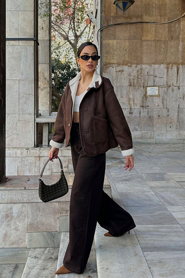 Buttoned Suede Jacket with Pockets and Fur Inside - 3