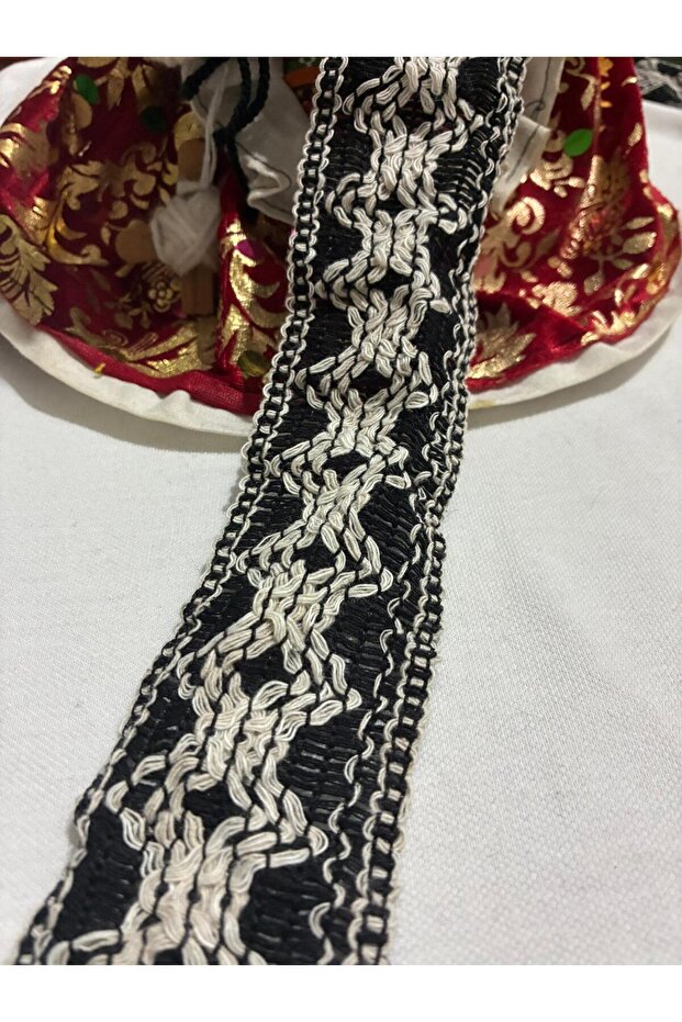 Siyah Beyaz Dokuma Örme Şerit - 1