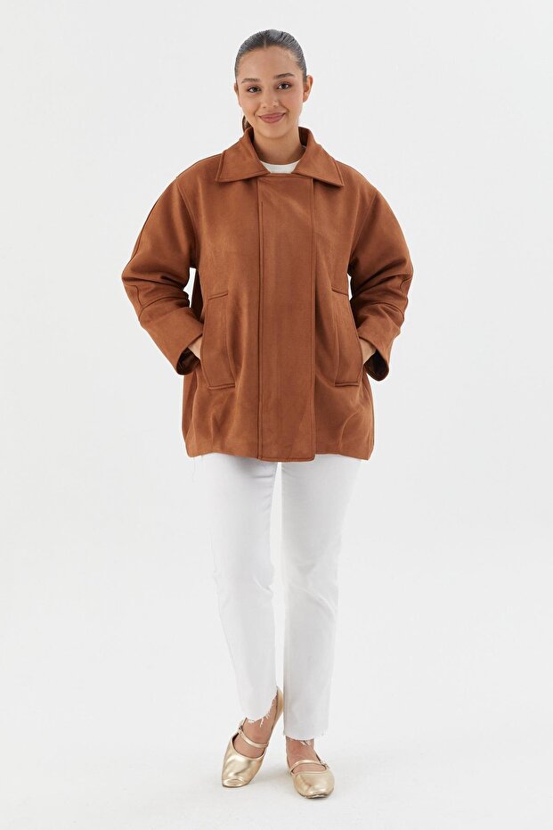 سترة من جلد الغزال باللون البني الداكن - 4