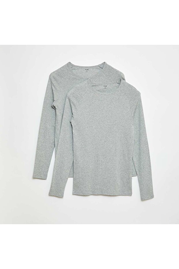 تي شيرتات أساسية سادة بأكمام طويلة باللون الرمادي - 1