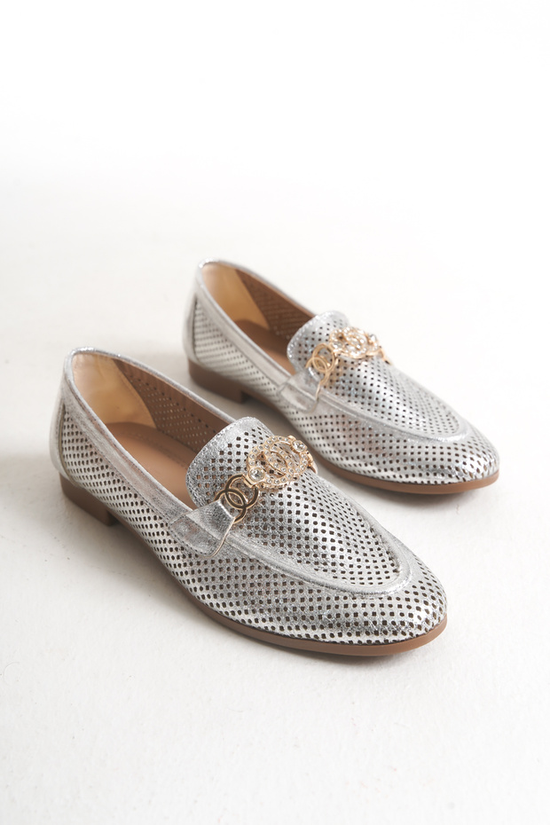 Andra Women's Buckled Round Toe Daily Ballerinas Silver