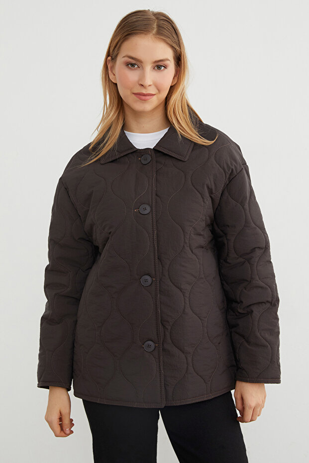 معطف كبير الحجم بأزرار منقوشة من سو واي - 3