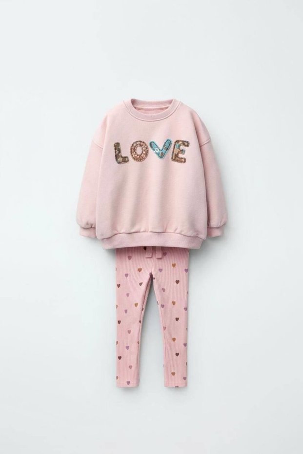 Girls' Cotton Pink Love Embroidered Sweatshirt and Heart Leggings Set – Comfortable Casual 2-Piece Set