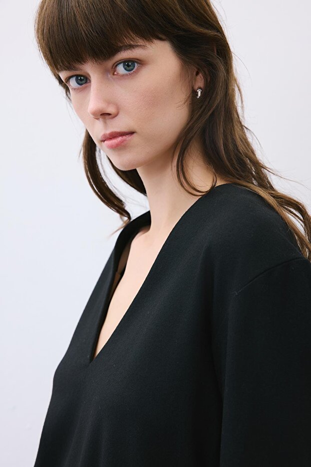 V Yaka Basic Siyah Triko Bluz - 5