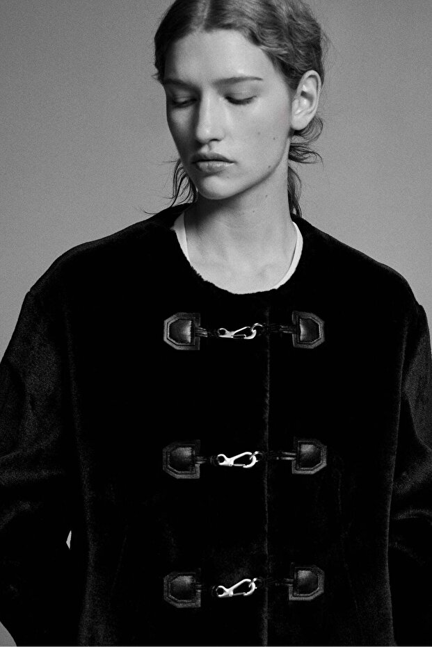 سترة على شكل دافل - 1