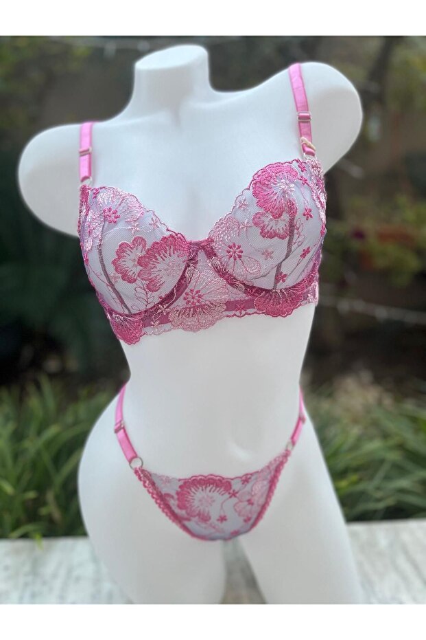 طقم ملابس داخلية شفافة بنمط وردي - 1