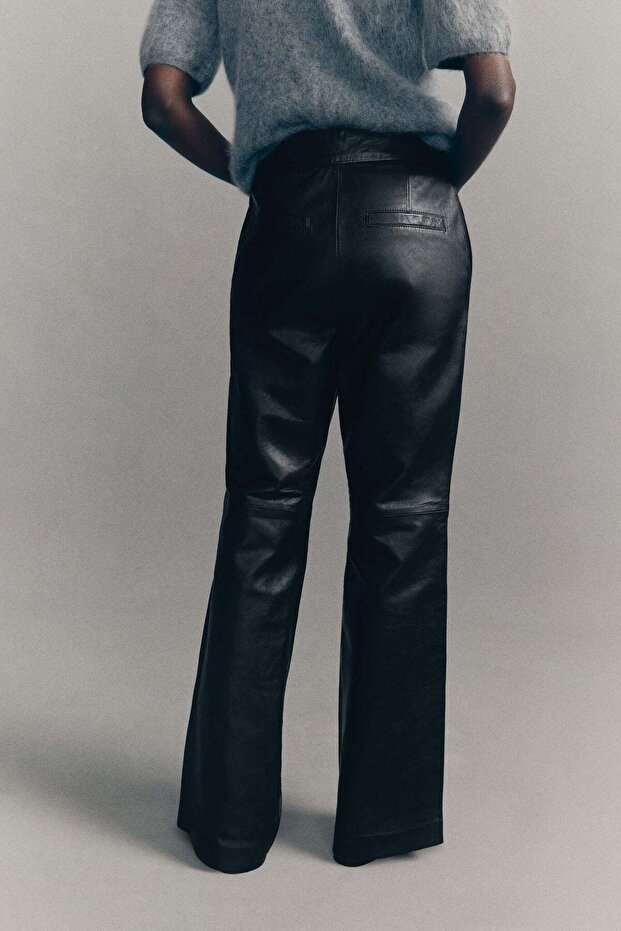 بنطال جلدي واسع الساق - 3