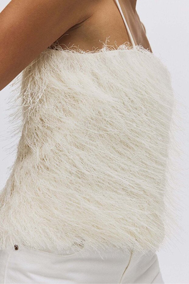 بلوزة ذات أشرطة مزينة بشراشيب - 2