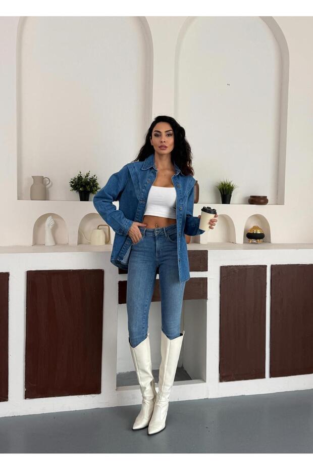 سترة من الدنيم باللون الأزرق المتوسط - 3