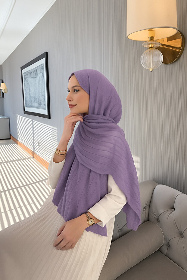 Pleated Bamboo Shawl – Breathable, Soft Texture, and Elegant Look