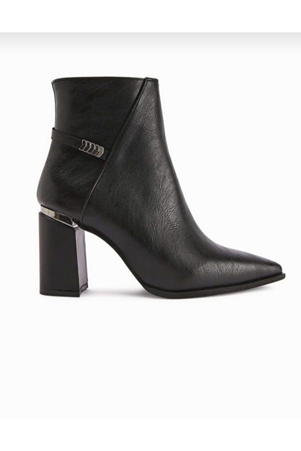 Kışlık kadın bot - 1