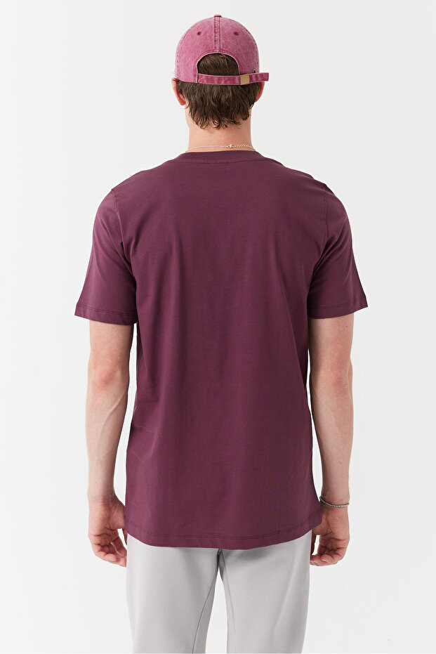 تي شيرت أساسي برقبة دائرية للرجال - 5