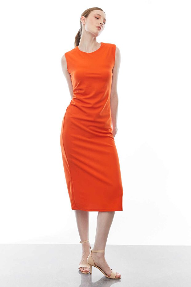 Kolsuz Drapeli Elbise - 4