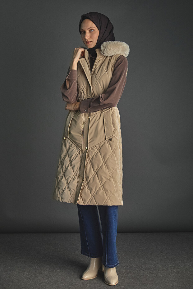 Çıkarılabilir Kapüşonlu Kapitone Yelek - 1