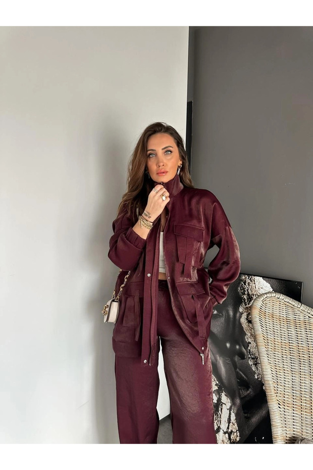 بدلة سفاري لامعة مع جيوب - 3