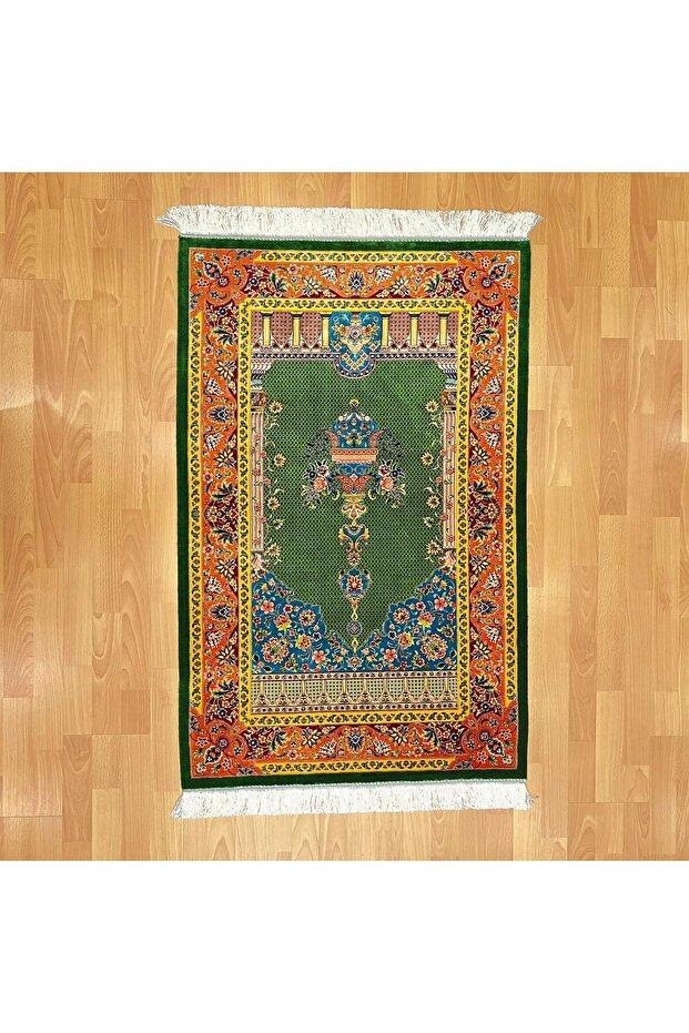 Classic/Authentic Patterned Persian Silk Prayer Rug Green