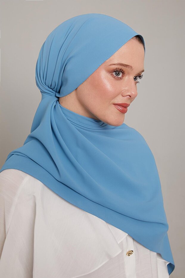 شال من قماش التنسل ذو ملمس الدنيم الأزرق