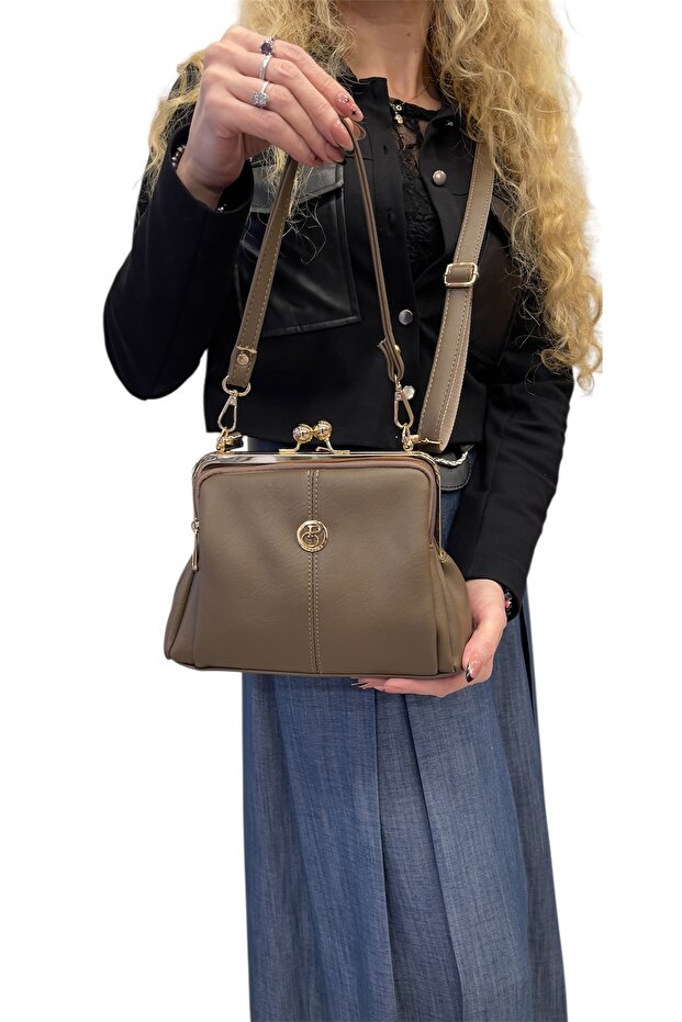 Multi-Compartment Soft Leather Shoulder and Crossbody Bag with Clip, Stylish and Convenient Model