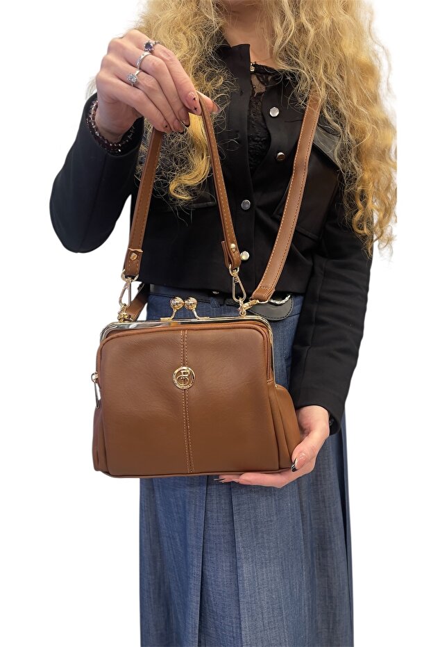 Multi-Compartment Soft Leather Shoulder and Crossbody Bag with Clip, Stylish and Convenient Model