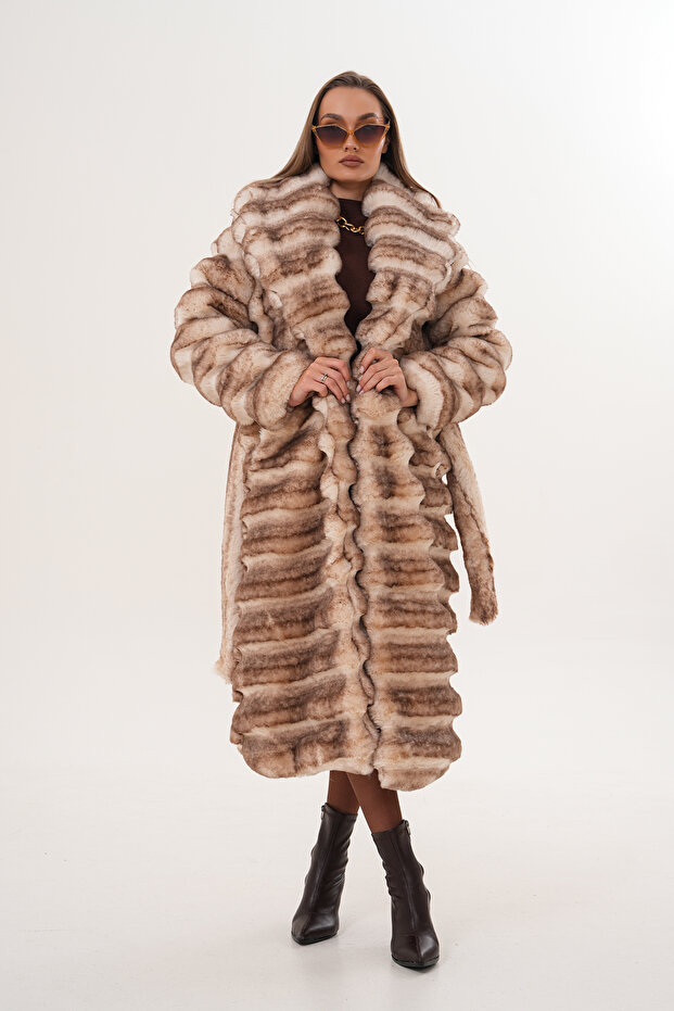 معطف منقوش باللون الأسود بالحجم الكامل - 2