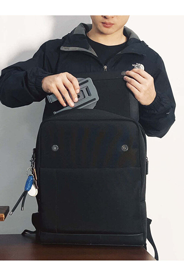 حامل الجهاز اللوحي + محطة إرساء USB-C 8 في 1 - 8