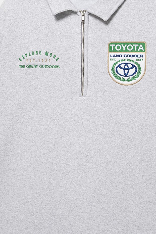 Fermuar yakalı Toyota sweatshirt - 7
