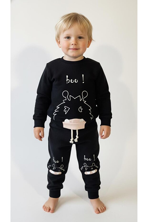 الشكل مطبوع مجموعة من قطعتين