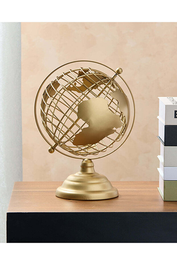 قطعة أثرية من الكرة الذهبية - 1