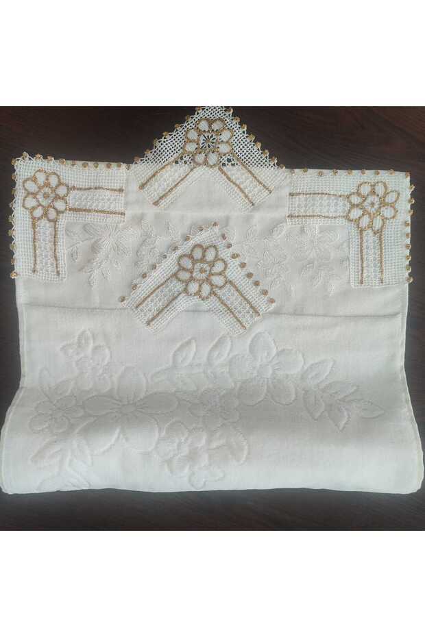 🌸 Lace/Needlepoint Hand Embroidered Cotton Towel – Quality with Style