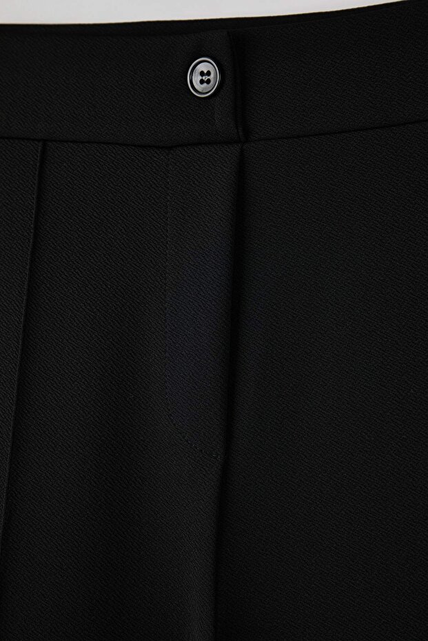 Siyah Nervür Detaylı Straight Fit Örme Büyük Beden Pantolon TBBAW26AR00029 - 6