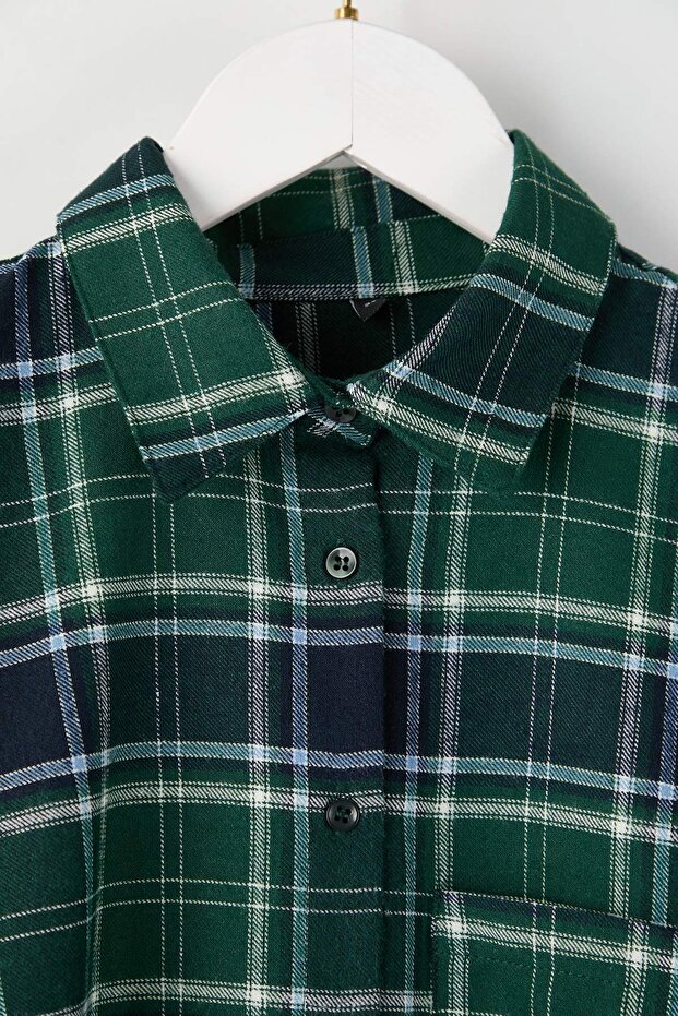 Mavi-Çok Renkli Flanel Ekoseli Oversize/Geniş Kalıp Gömlek TWOAW26GO00132 - 6
