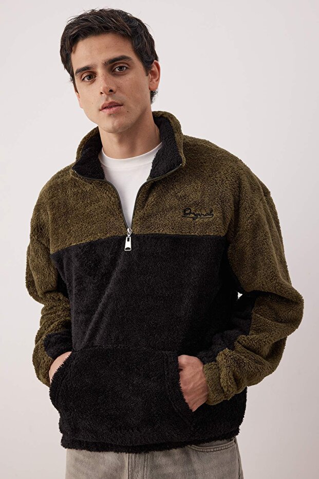 Yeşil Unisex Oversize/Geniş Kesim Renk Blok Sıcak Tutan Peluş Sweatshirt TMNAW22SW1477 - 1
