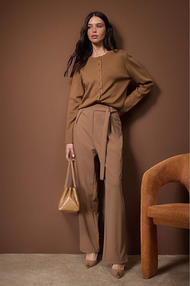 Wardrobe Essentials Kahverengi Düğme Detaylı Pamuklu Basic Triko Hırka | TWOAW26HI00001 - 2