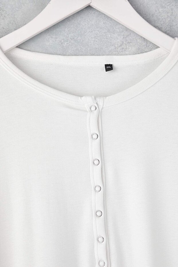 Beyaz Çıtçıtlı Crop Boy Basic Örme Büyük Beden Bluz TBBAW26AF00119 - 6