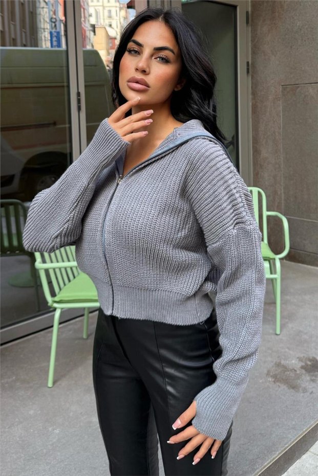 Gray Zippered Finger Pass-Through Hooded Knitwear Sweater / Cardigan