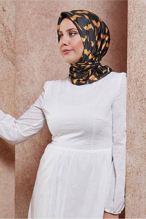 وشاح منقوش ألفينا 8409