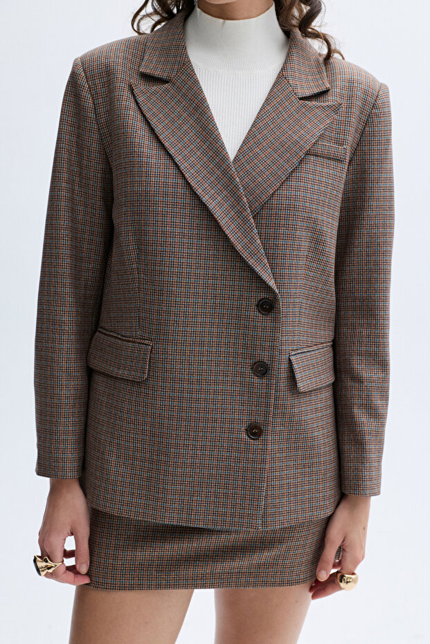 سترة بليزر من إيكوسيلي بقصة عادية - 4