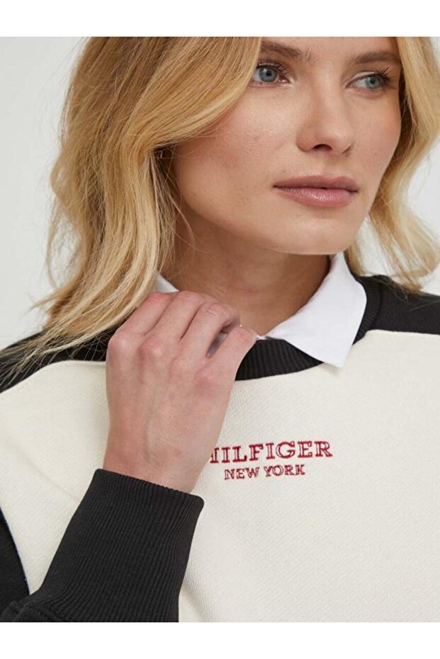 Monotype Colour-Blocked Relaxed Sweatshirt - 2