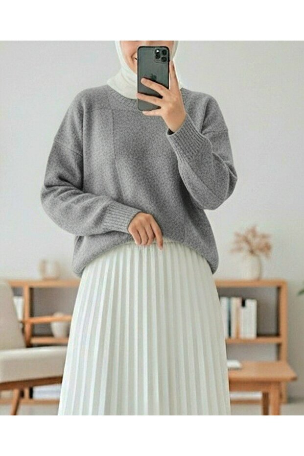 Square Patterned Round Neck Soft Sweater - Light Gray