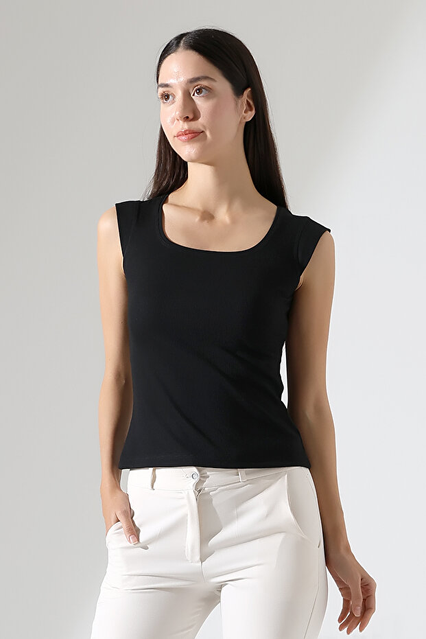 Leon Slim Fit U-Neck Moon Sleeve Flexible Basic Camisole Women's Top & Blouse & Tshirt - Black