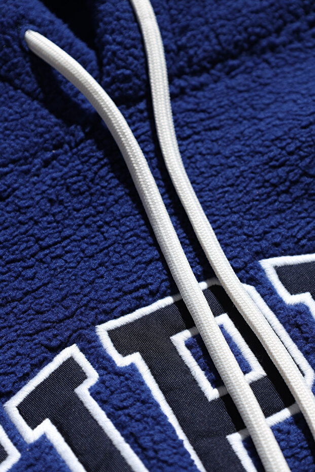 Polar Sweatshirt - 3