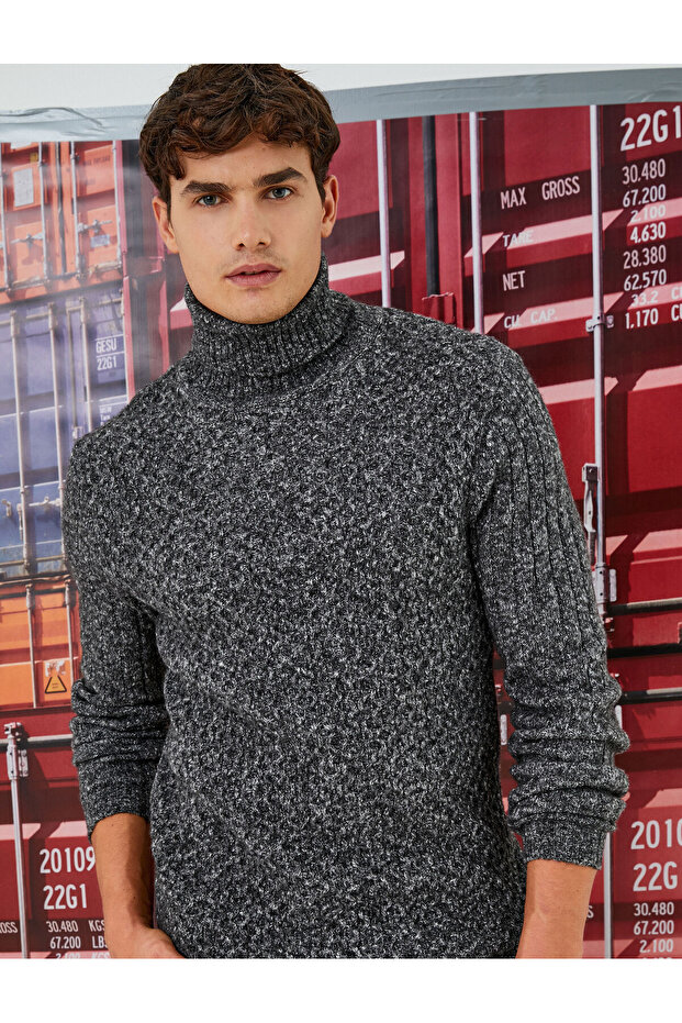 Basic Knitwear Sweater Turtleneck - 2