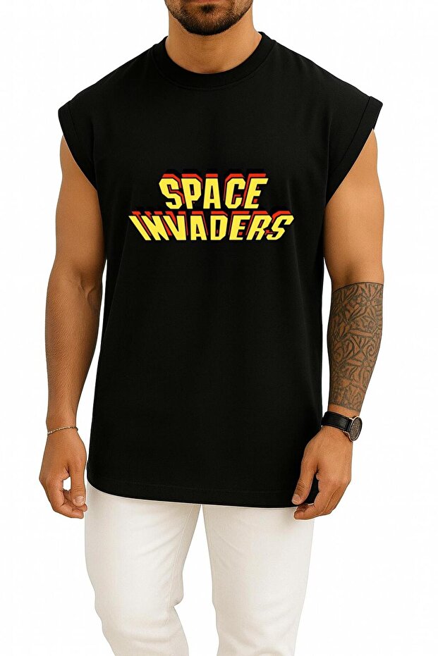 تيشيرت بدون أكمام بتصميم لعبة الفيديو Space Invaders كبير الحجم
