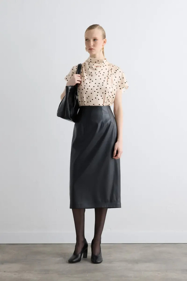 Fusta lungă din piele artificială - neagră - 1