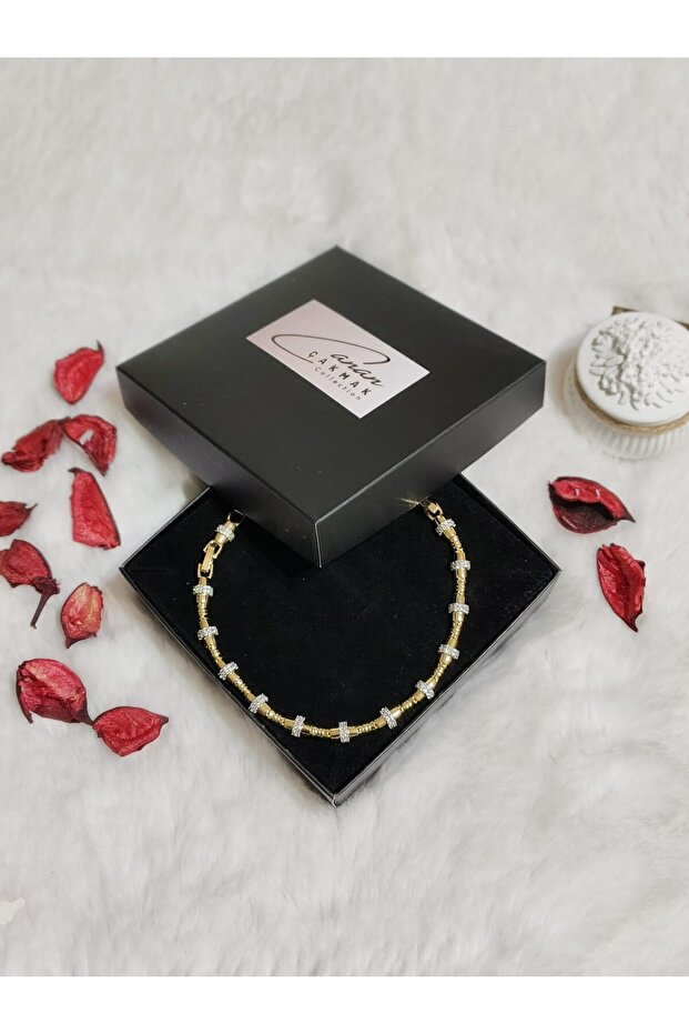Vip Series Brass Zircon Stone Gold Color Serenay Bracelet