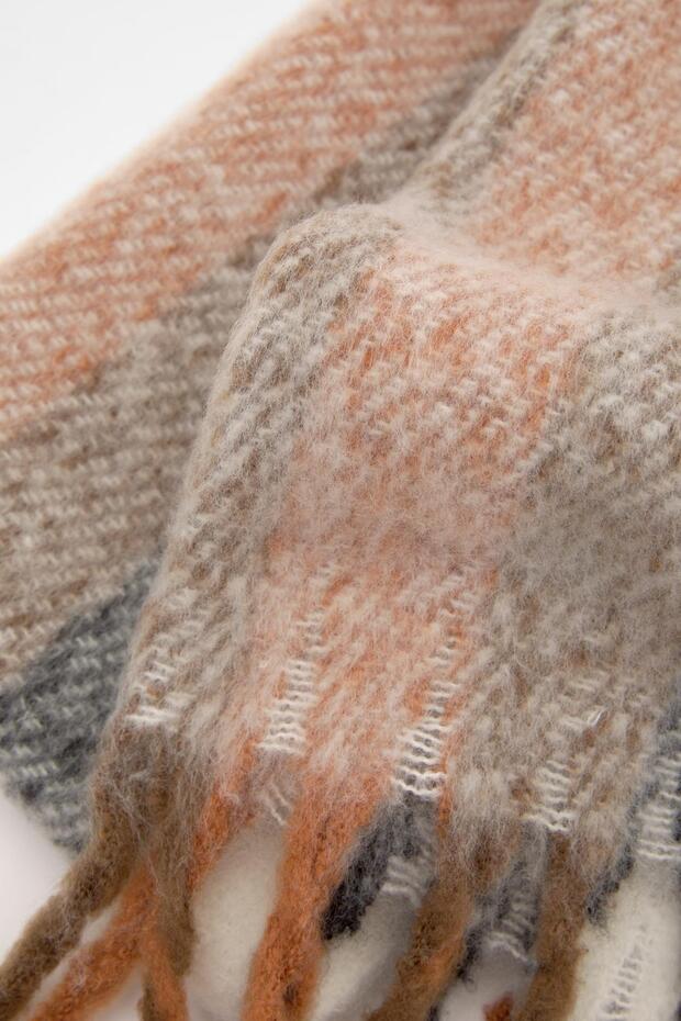 Yumuşak saçaklı çizgili fular - 4